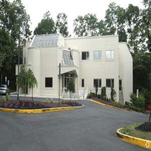 561 Cranbury Rd